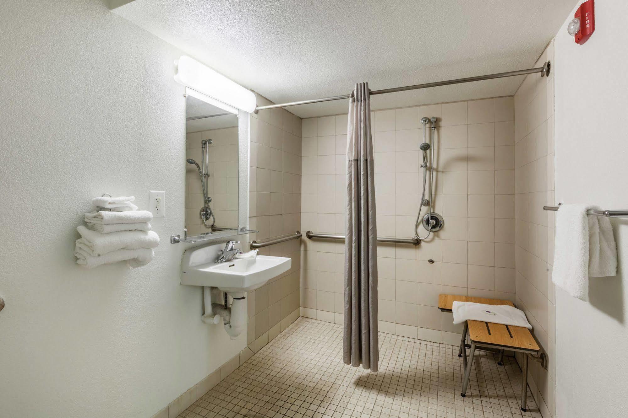 Motel 6-Webster, Tx - Houston - Nasa Lake Kültér fotó